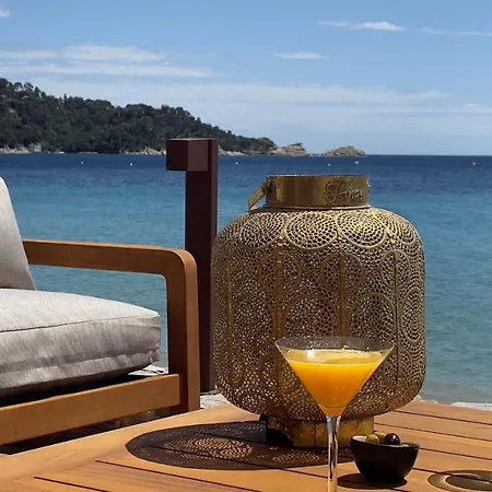 Surplage Cavaliere Отель Ле-Лаванду