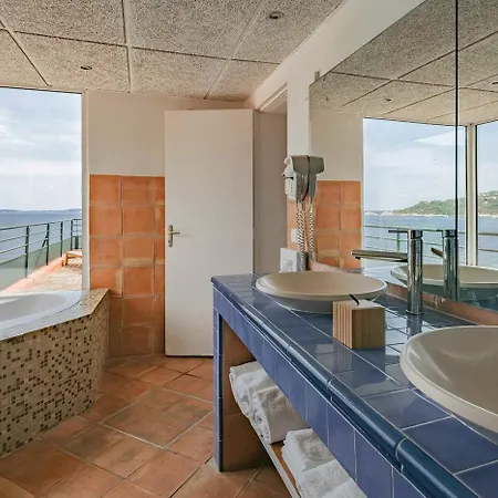 Surplage Cavaliere Отель