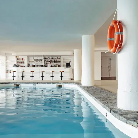 Surplage Cavaliere Отель Ле-Лаванду